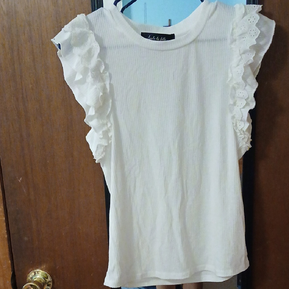Chic Cream Ruffle Sleeve Blouse